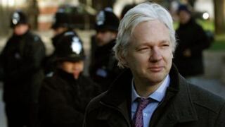 Julian Assange: Facebook y Google son un increíble instrumento de control masivo
