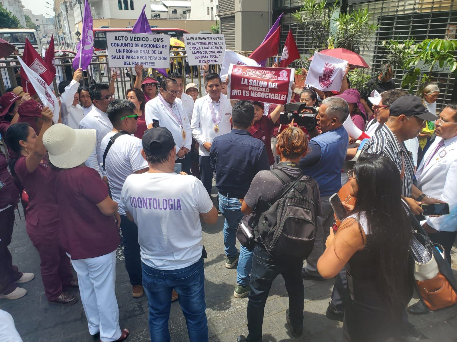 Colegio odontológico del Perú. Foto: Difusión