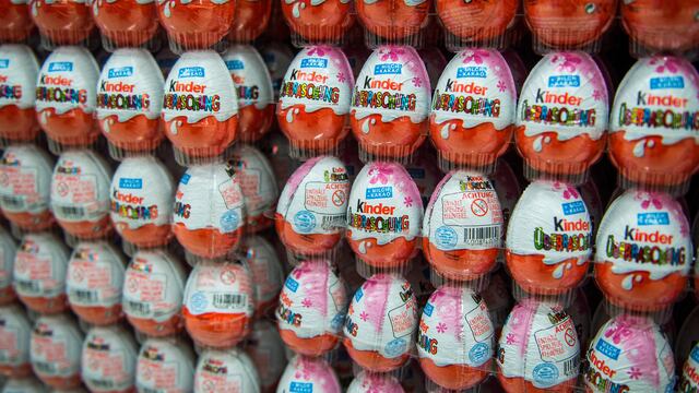 Bélgica retiró provisionalmente licencia de operación a la fábrica de Ferrero por salmonella en huevos Kinder