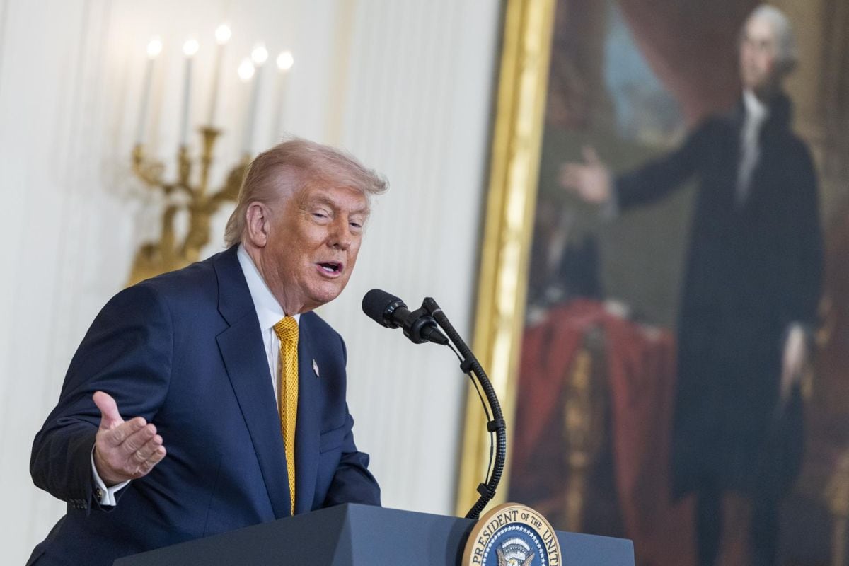 El presidente de Estados Unidos, Donald Trump, pronuncia un discurso en el Salón Este de la Casa Blanca. Washington, DC, EE. UU., 6 de mayo de 2026. Foto: EFE/EPA/SHAWN THEW