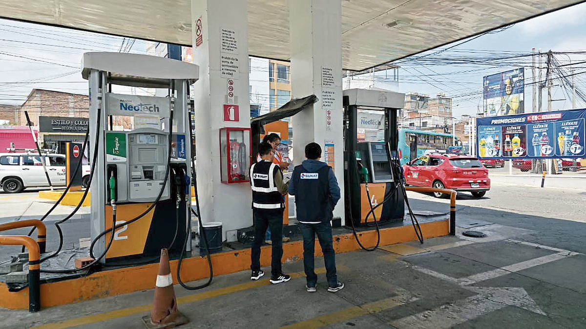 Osinergmin verifica los niveles de stock de combustibles en grifos de Pucallpa