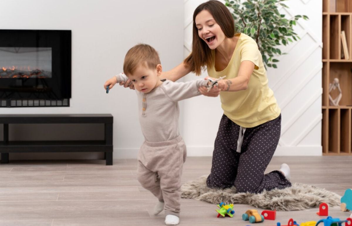 Algunas niñeras alcanzan remuneraciones superiores cuando trabajan en barrios de alto poder adquisitivo o se especializan en recién nacidos (Foto: Freepik)