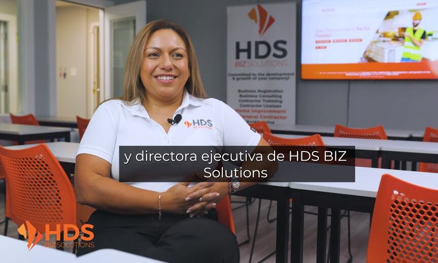 La colombiana fundó HDS Biz Solutions, empresa que registra y gestiona licencias, además de brindar asesorías a contratistas. (Foto: HDS BIZ SOLUTIONS / YouTube)