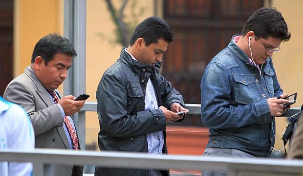 El servicio móvil fue el que registró el mayor número de quejas presentadas por los usuarios. (Foto: GEC)