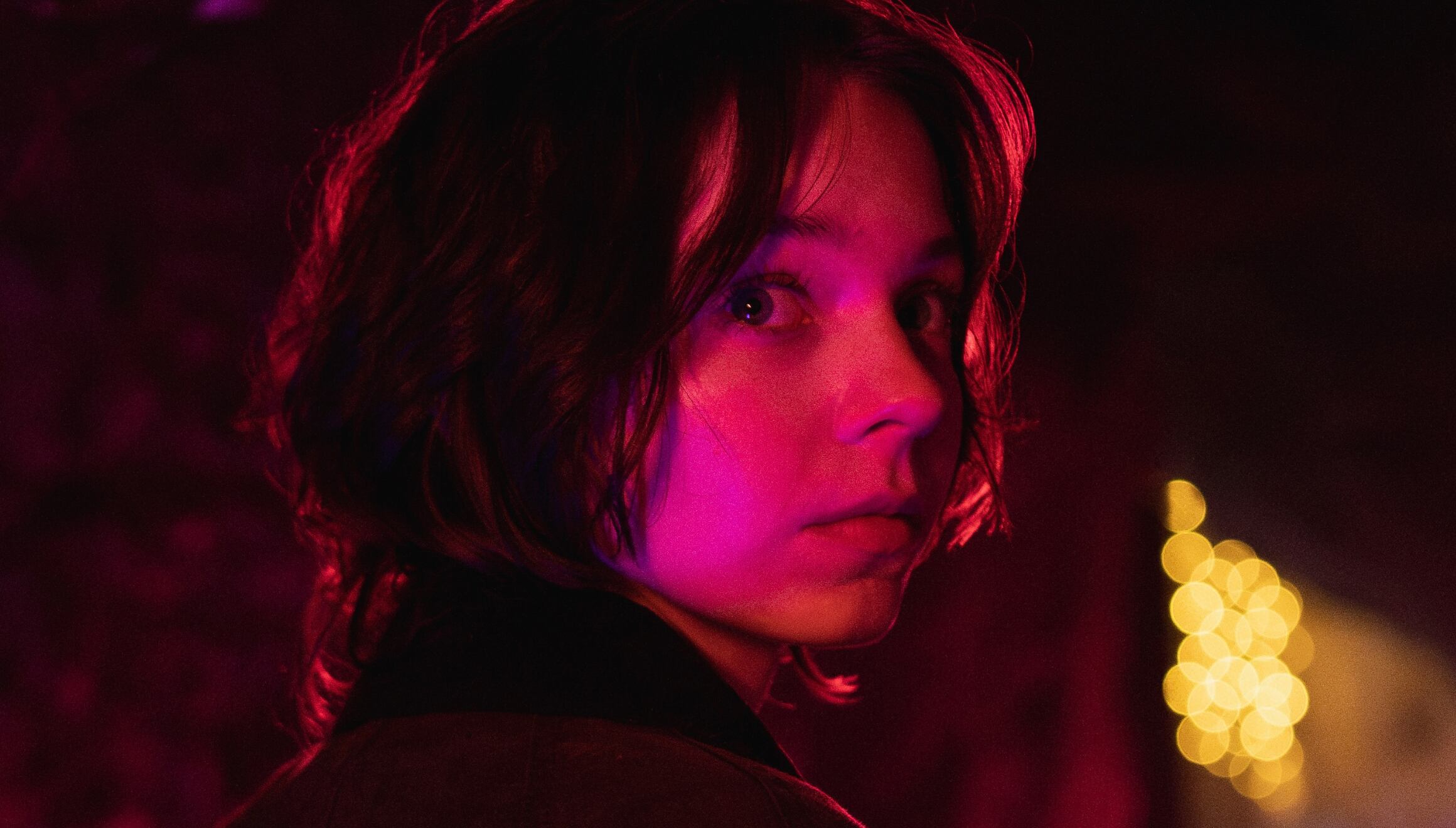 Emma Myers como Pippa "Pip" Fitz-Amobi en una escena de la temporada 2 de la serie "A Good Girl's Guide to Murder" (Foto: Netflix)