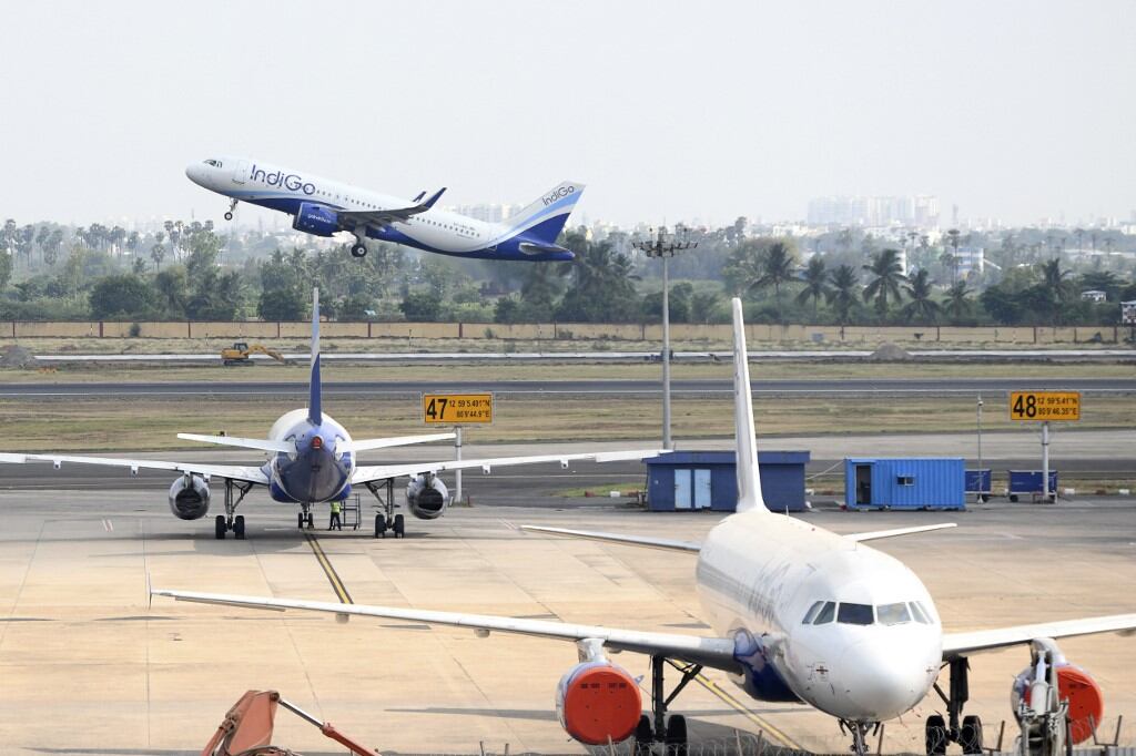 IndiGo espera aprovechar la explosión de la demanda de transporte aéreo en India. (Photo by Arun SANKAR / AFP)