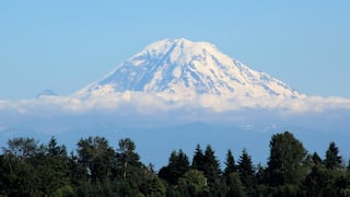 Por qué el majestuoso Monte Rainier es considerado el volcán más peligroso de EE. UU.: no es por la lava