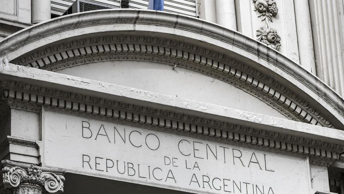 Pese a recelo de EE.UU., Argentina renueva intercambio de monedas con China