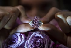 UE amplía sanciones a Moscú y prohíbe compra y venta de diamantes rusos