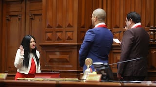 Ariana Orué Medina juró como congresista de la república