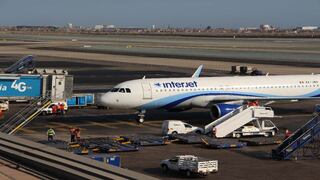 Interjet cancela vuelos citando problemas de liquidez   