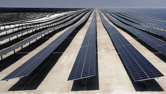 Kallpa Generación, uno de los principales generadores de energía del Perú, ahora apostará por proyecto solar. (Foto referencial: Iván Pisarenko / AFP).