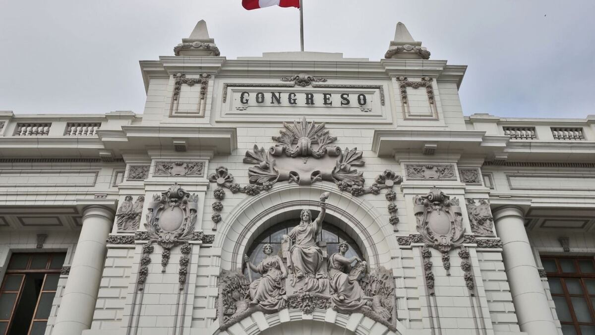 Congreso: proponen incorporar a Código Penal delito de venta de niños y adopción irregular