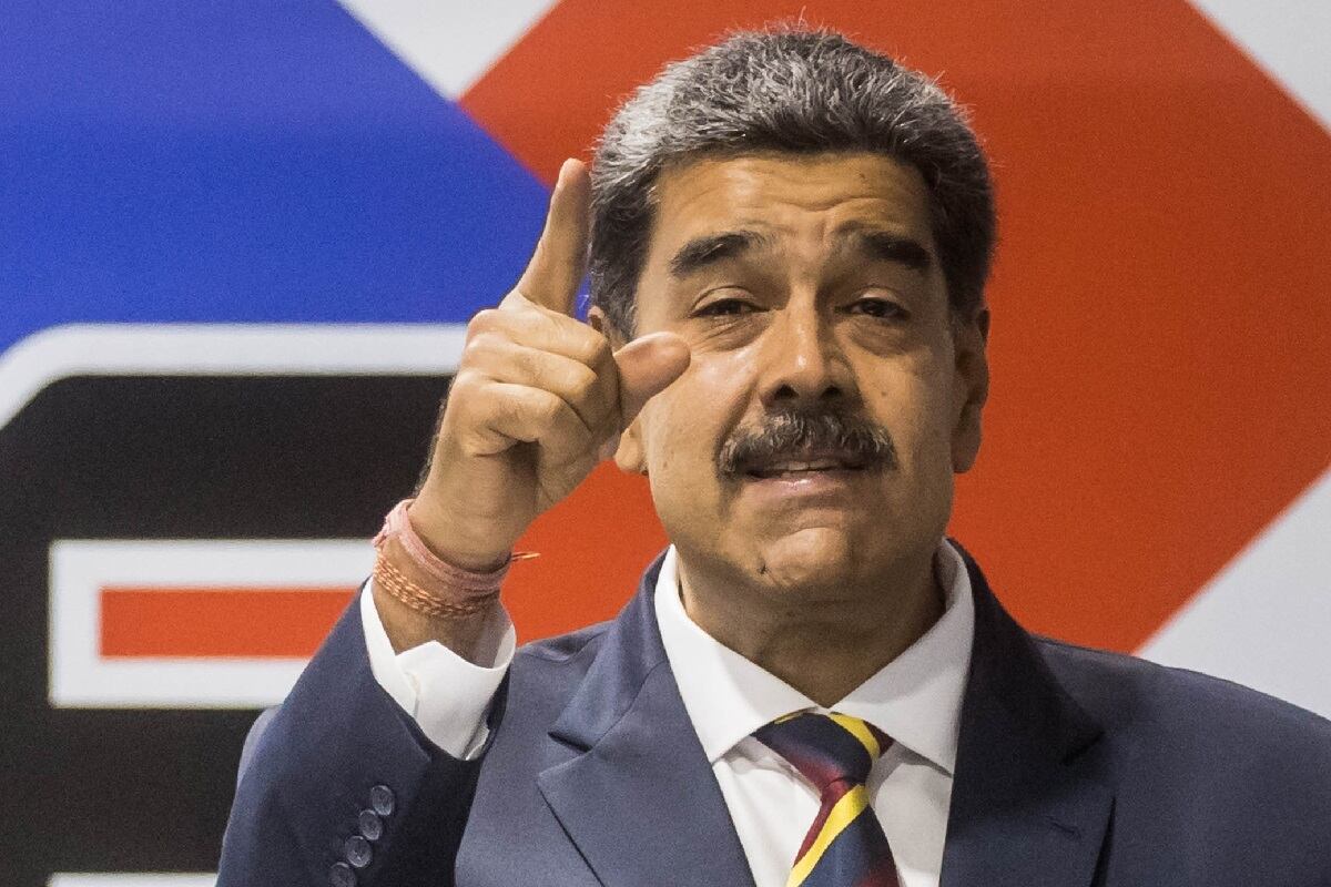 Maduro and González Urrutia call for voting before the closing of polling stations Maduro and González Urrutia call for voting before the closing of polling stations