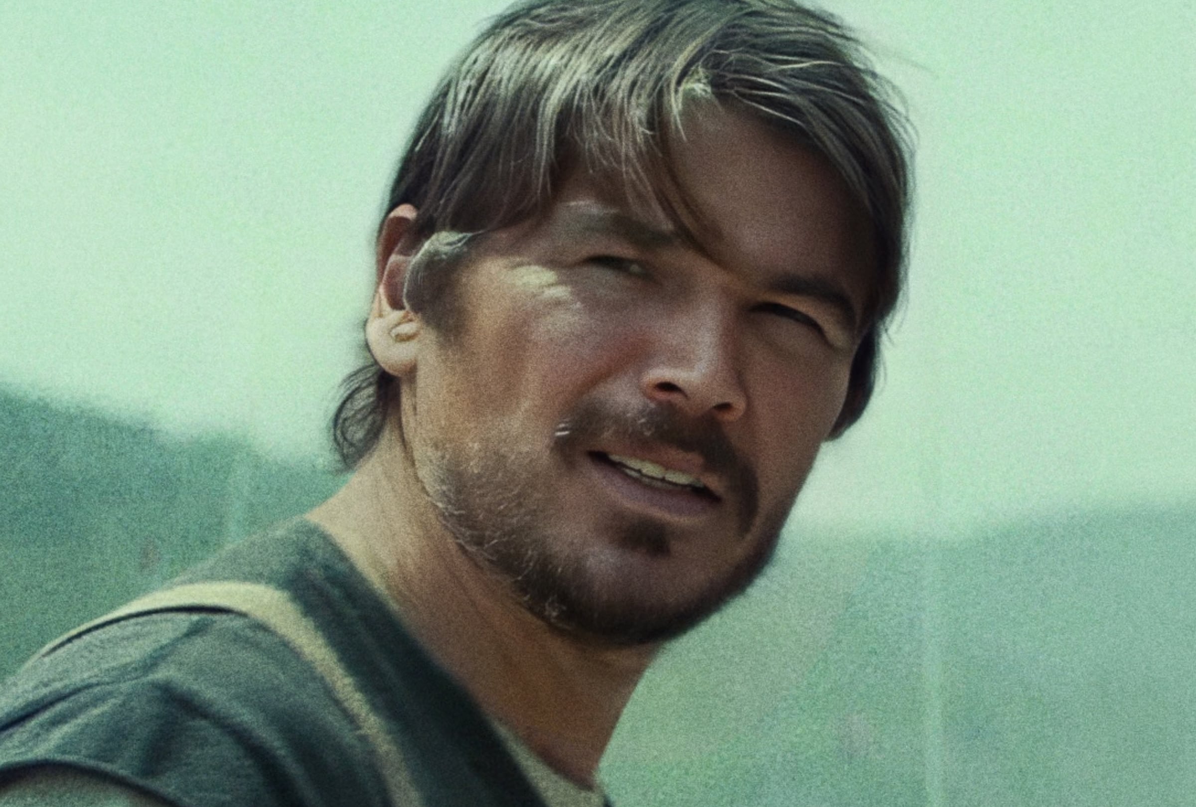 Josh Hartnett como Calvin Penney en una escena de la serie "Below" (Foto: Pacesetter UK / Netflix)