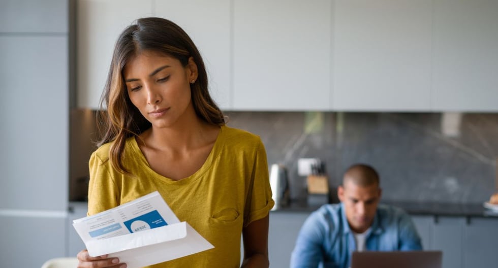 More Peruvian anxiety is about money, according to Experian, what is therapy?