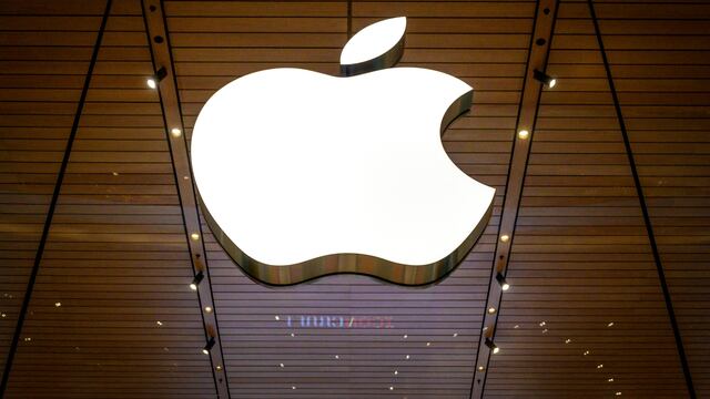 Rusia multa a Apple por no eliminar “información prohibida”