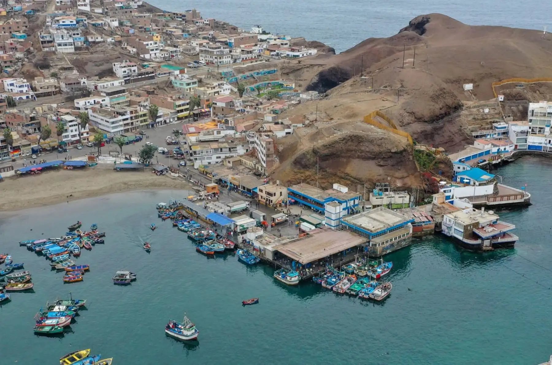 La medida regirá a nivel nacional y establece nuevas reglas para convenios, adendas y administración en la infraestructura pesquera artesanal. Foto: Andina