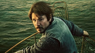 “Bajo la superficie”, la serie de Netflix protagonizada por Josh Hartnett, Charlie Heaton y Mackenzie Davis