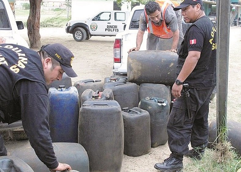 Incautan combustible de contrabando en el norte del Perú