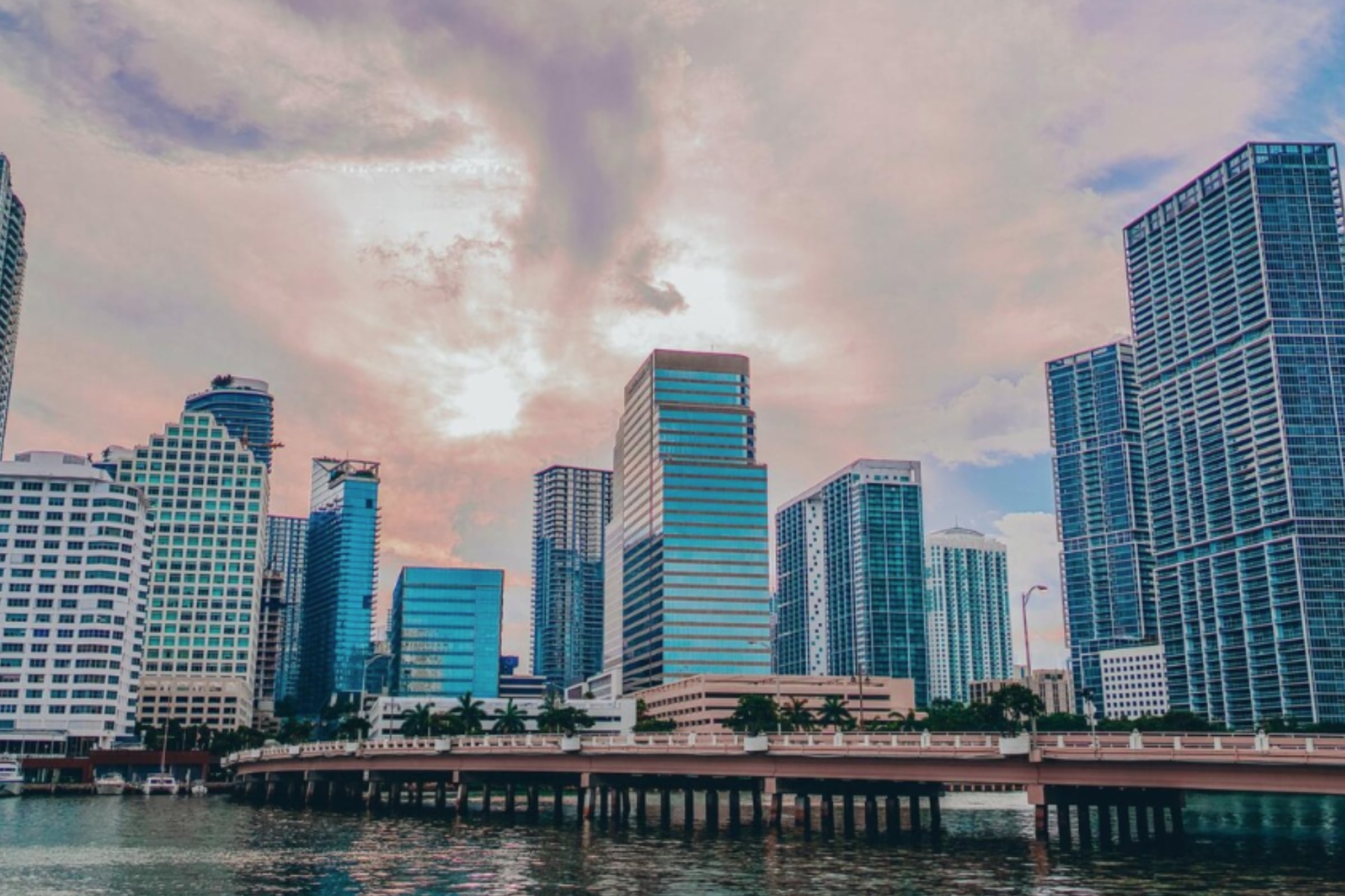 Actual Inmobiliaria evaluó ingresar al mercado de Miami antes de la pandemia, aunque finalmente decidió priorizar sus operaciones en Perú, Chile y Colombia. Foto: Andina
