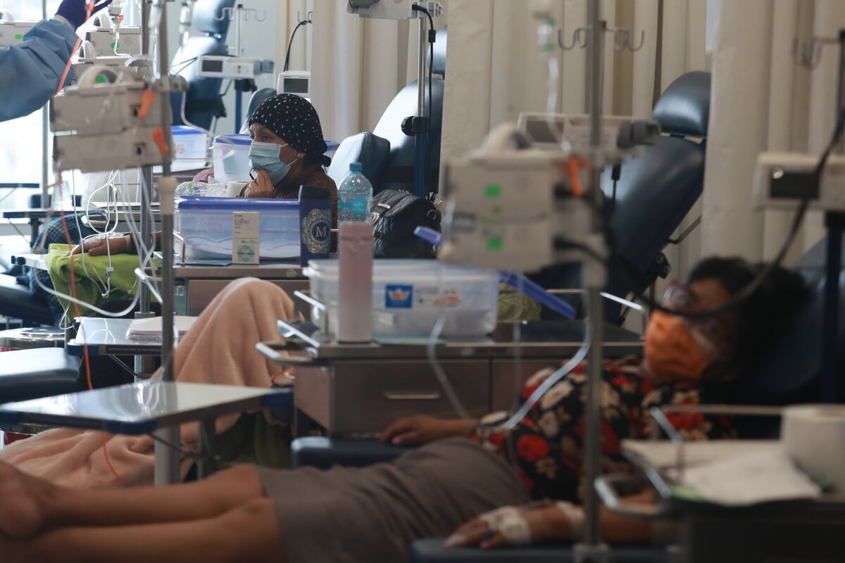 Ministro de Salud indicó que ante el desabastecimiento de medicinas para pacientes con cáncer se están realizando las compras, pero que son “algo más lentas”. FOTO: ALESSANDRO CURRARINO / EL COMERCIO