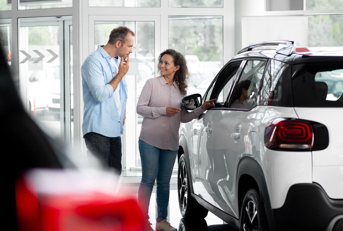 El crédito vehicular tradicional pierde atractivo en un mercado en el que la rapidez y menor burocracia se vuelven decisivos para el solicitante. (Foto referencial: Freepik)