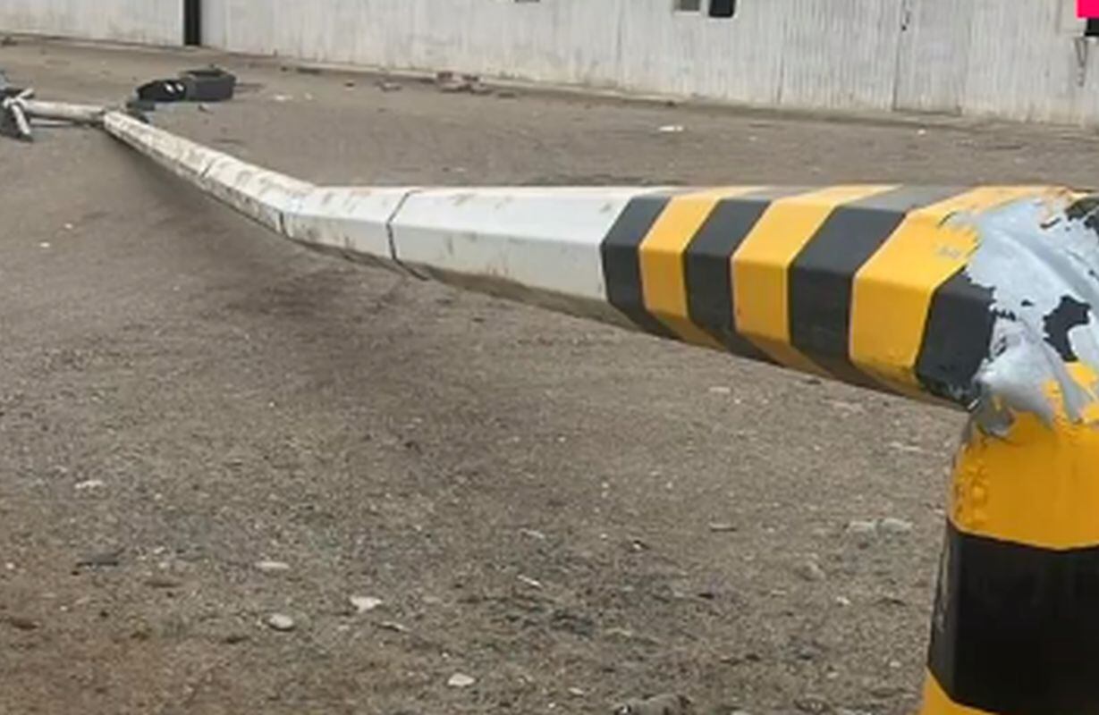 El accidente ocurrió al promediar las 7 de la mañana. Las autoridades investigan el hecho. (Foto: Canal N)