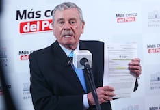 Fernando Rospigliosi insiste en que policías no vayan presos por usar armas en protestas