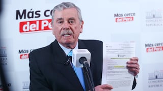 Fernando Rospigliosi insiste en que policías no vayan presos por usar armas en protestas