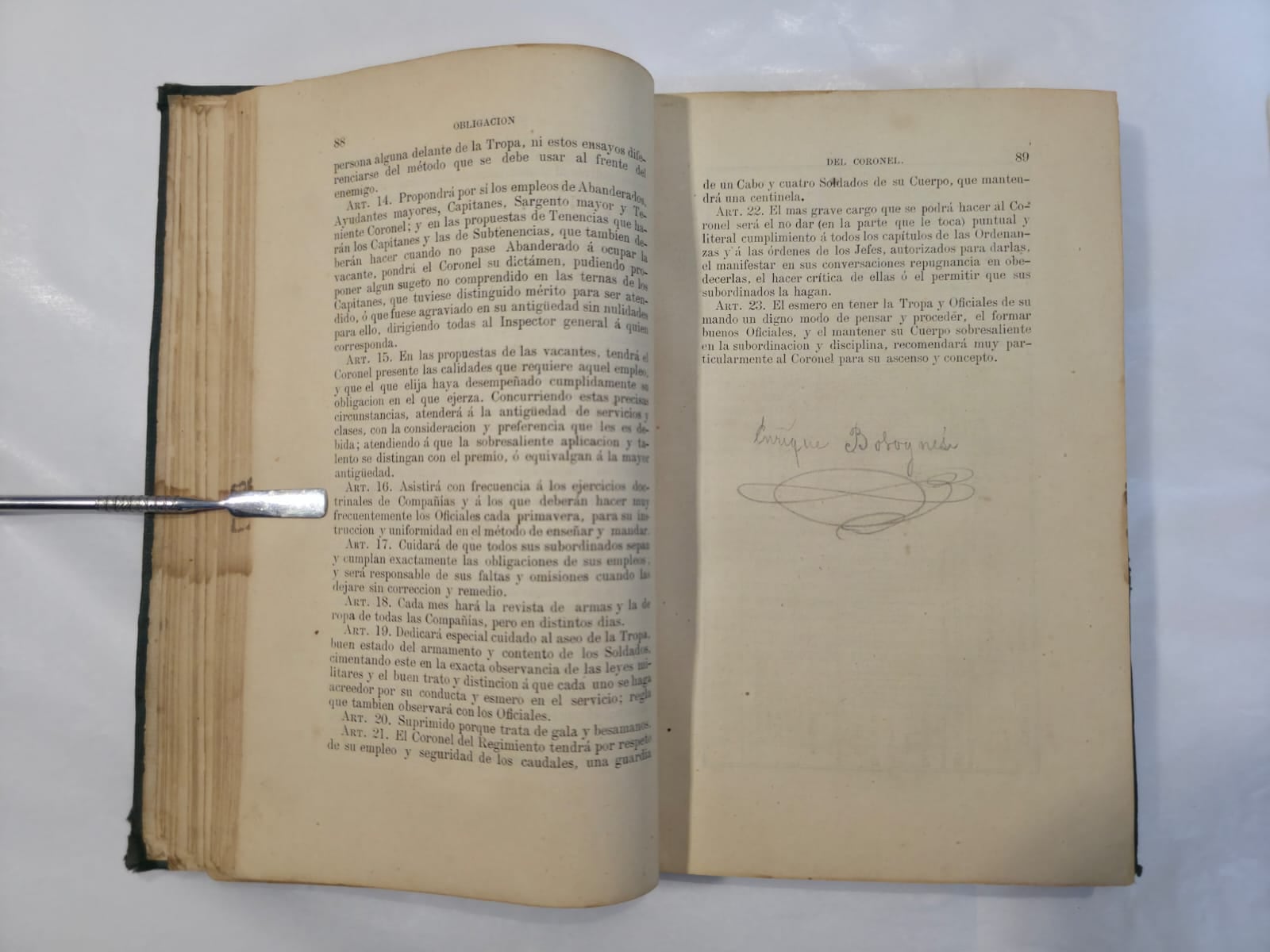 Libro de Enrique Bolognesi
