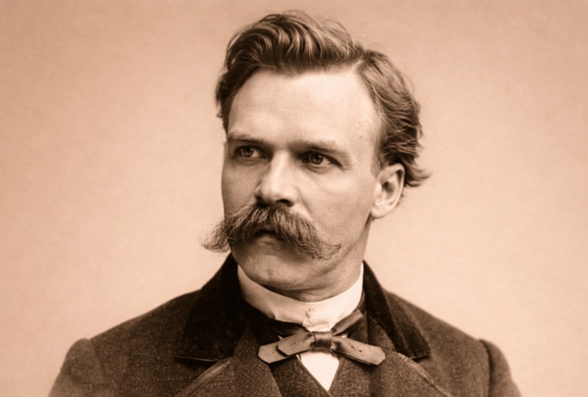 Friedrich Nietzsche utiliza la imagen del abismo para representar las dificultades y los pensamientos que pueden atraparnos. | Crédito: mejorconsalud.as.com