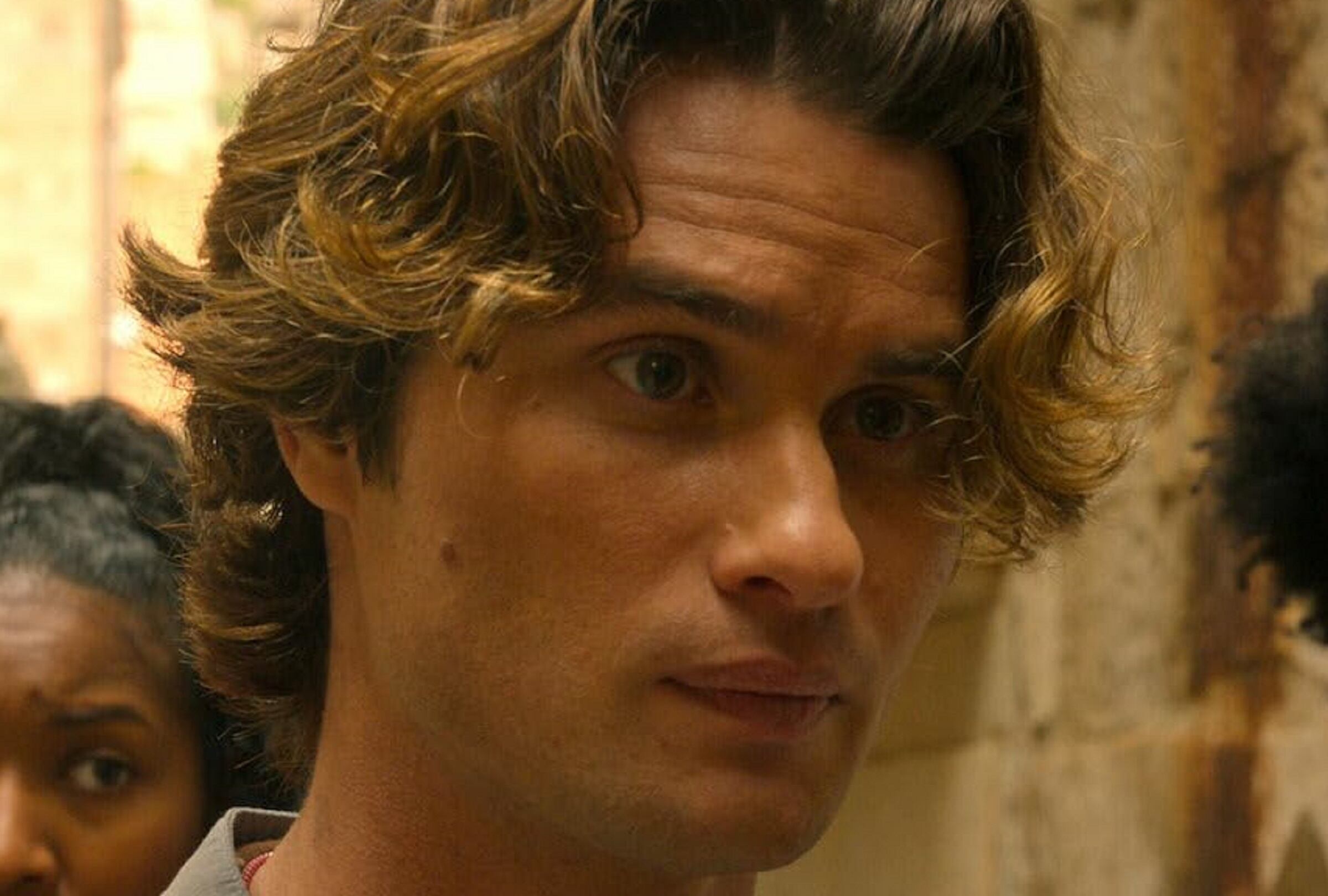 Aunque John B (Chase Stokes) tiene que asimilar que se convertirá en padre en la quinta y última temporada de "Outer Banks" y al mismo tiene que liderar a los Pogues (Foto: Netflix)