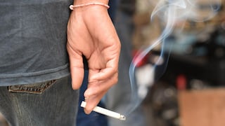 Uno de cada 10 peruanos se inicia en el consumo de tabaco al año