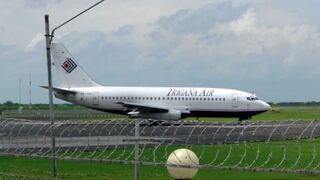 Autoridades confirman que avión desaparecido en Indonesia se estrelló