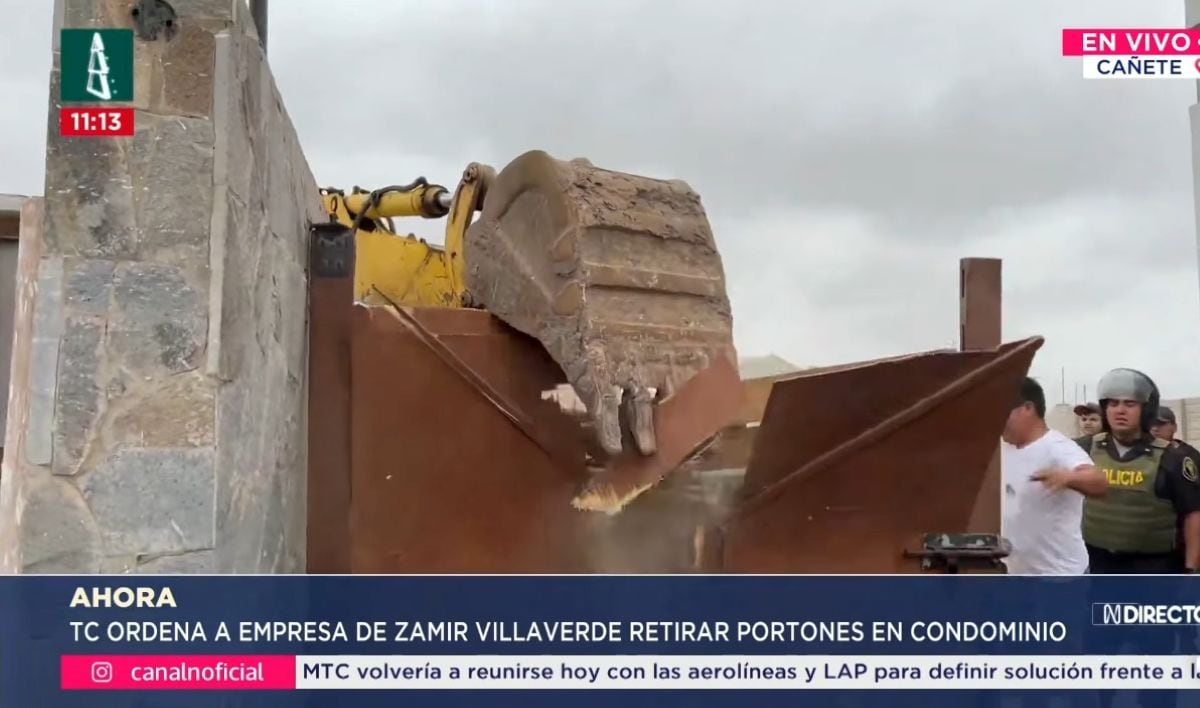 Maquinaria pesada derribó los portones en medio de tensión y detenciones. Foto: Captura Canal N.