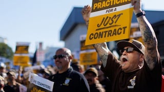 UPS llega a un principio de acuerdo con sus trabajadores para evitar una huelga