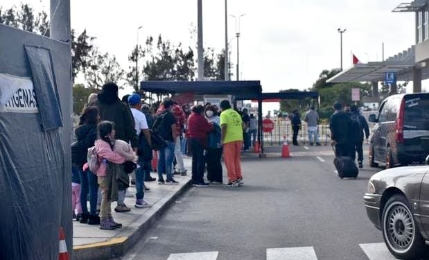 Indocumentados se resisten a regresar a límine fronterizo con Chile. (Foto referencial)