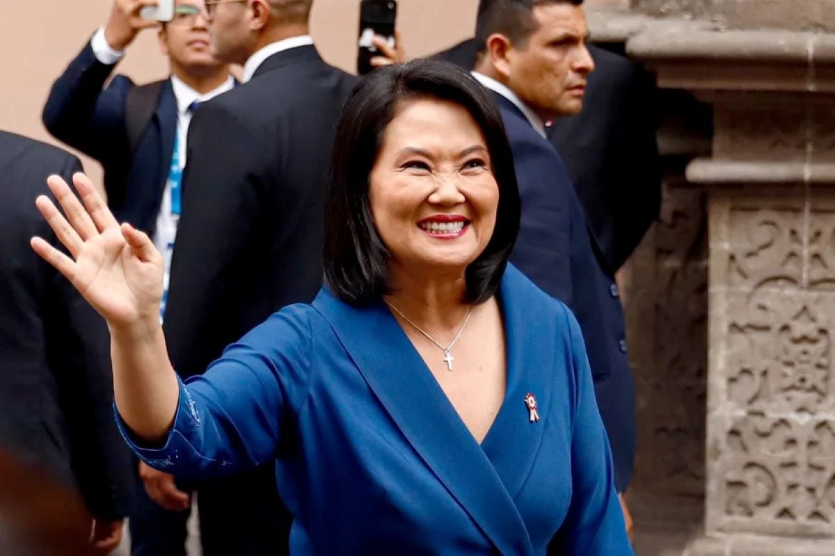 Keiko Fujimori recibe este martes la banda presidencial e inicia su mandato para el periodo 2026-2031. Foto: EFE.