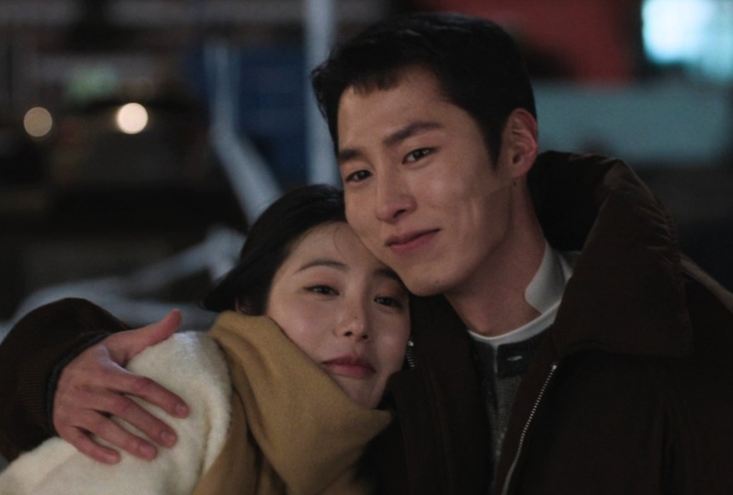 Lee Jae-wook y Shin Ye-eun interpretan a la pareja protagonista en el drama de romance y superación médica "Doctor on the Edge" (Foto: KT Studio Genie)