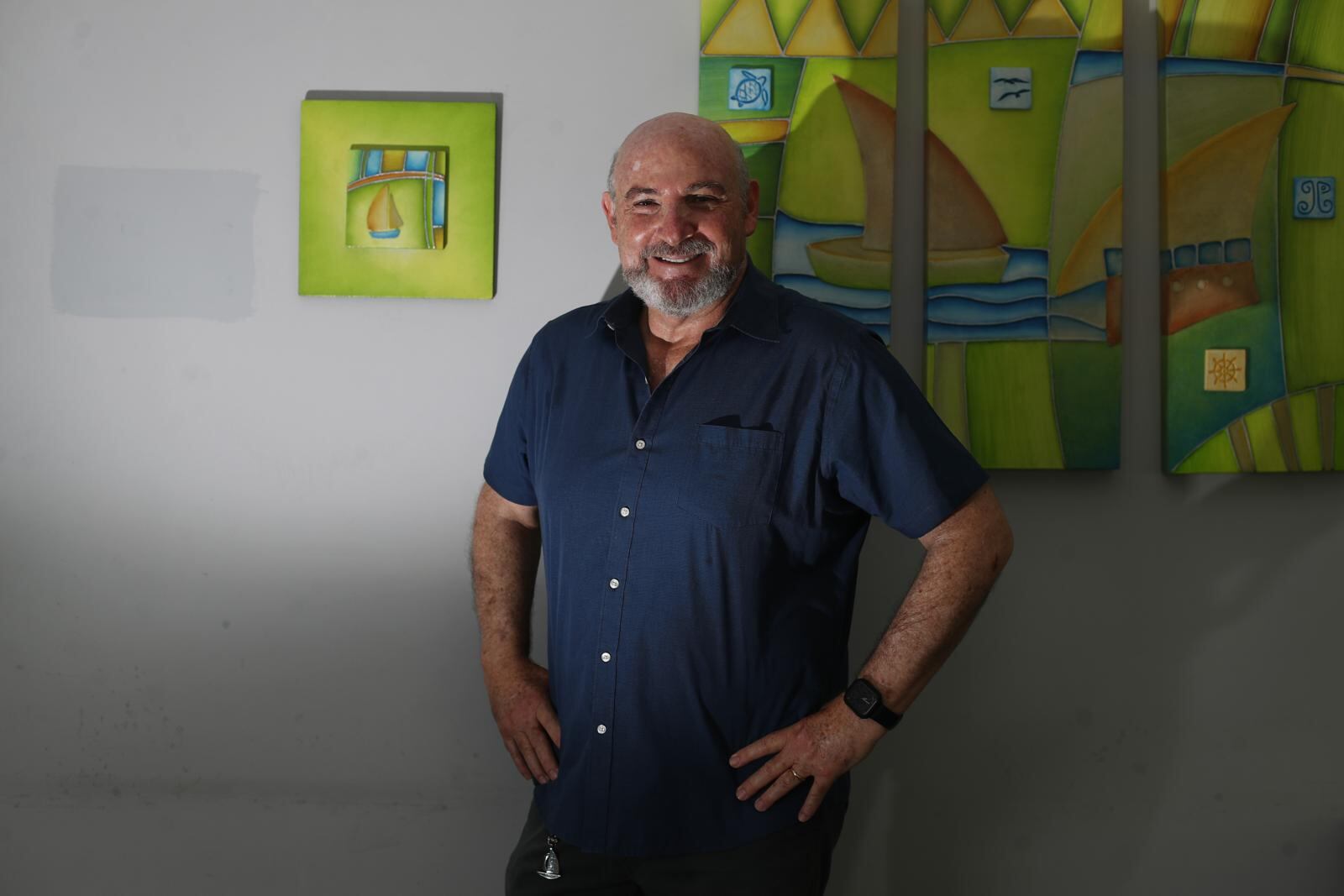 Entre las aficiones del reconocido chef Adolfo Perret se encuentran la pesca y el canto. Foto: GEC/Jorge Cerdan