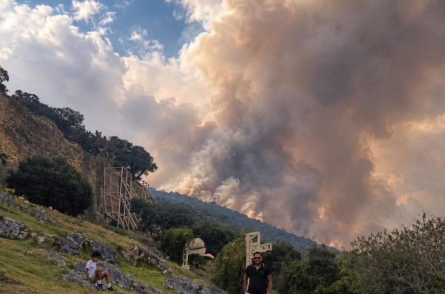 El incendio forestal se registra a solo 1.5 kilómetros de la zona monumental de Kuélap, el principal atractivo turístico de Amazonas. (Foto: Difusión)
