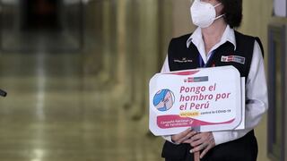 Pilar Mazzetti será la última en ser vacunada entre el personal de salud