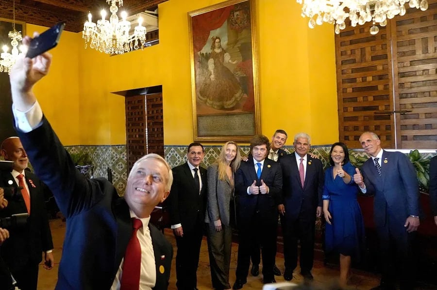 Según AFP, muchos votantes empiezan a perder la paciencia con los gobiernos elegidos con promesas de mano dura contra la delincuencia y reactivación económica. Foto: EFE