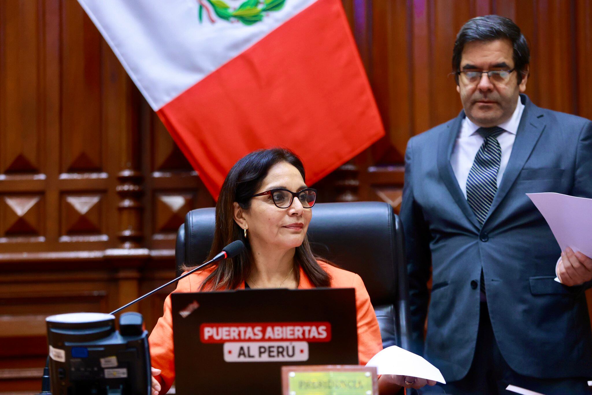 Patricia Juárez busca que los altos funcionarios sean suspendidos en sus cargos en caso de procesos de antejuicio politico. (Foto: Congreso)