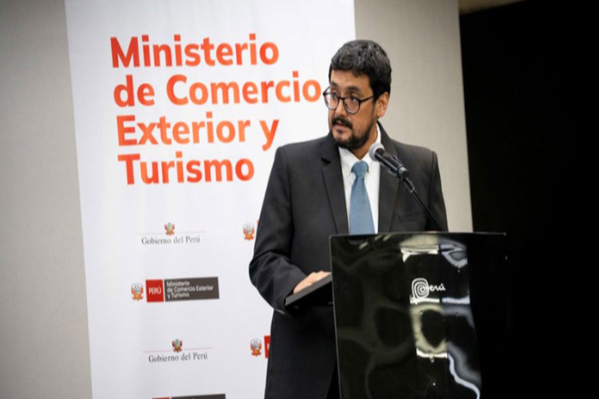 José Reyes Llanos iba a ser interpelado este jueves 4 de junio sobre la demora en la entrada en vigencia del Acuerdo de Profundización Económico Comercial entre Perú y Brasil.