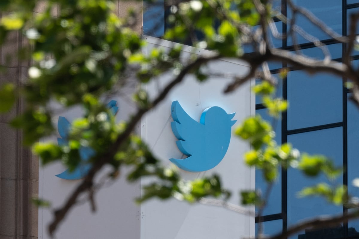 Twitter se convierte en la red social más reciente en tratar de combatir la desinformación, la propaganda y los rumores. (Foto: Amy Osborne | AFP)