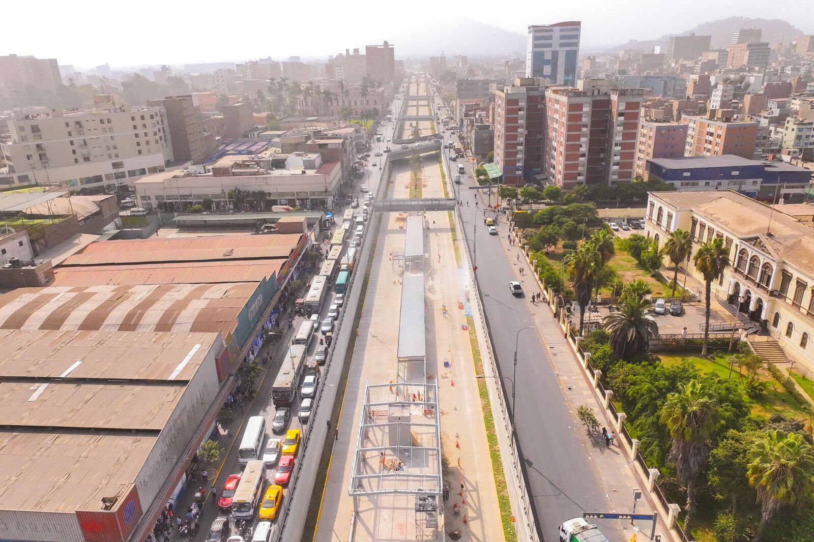 Renzo Reggiardo informó que megaobra conectará el Metropolitano con la Línea 1 del Metro de Lima tiene 90% de avance. Foto: MML