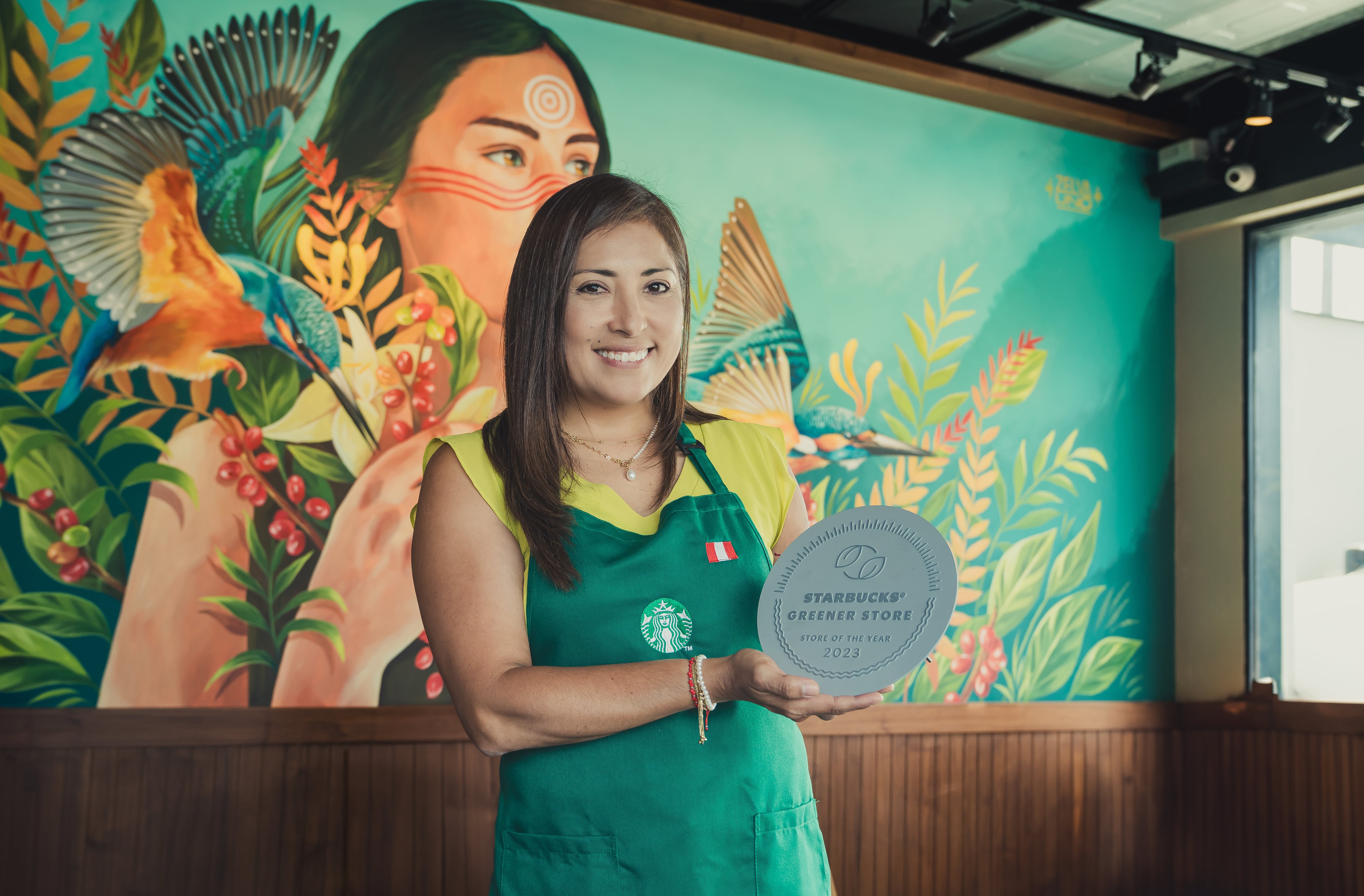 Cristel Delgado, gerenta de Marca de Starbucks Perú anuncia los próximos pasos de la marca.