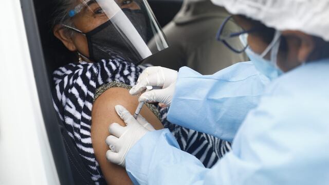 Poco más 2 millones de peruanos recibieron la segunda dosis en lucha contra el coronavirus 